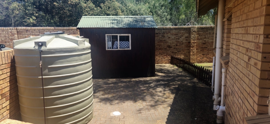 3 Bedroom Property for Sale in Heuwelsig Free State